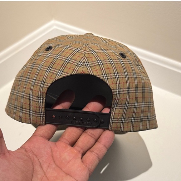Burberry Baseball Cap - Picture 3 of 5